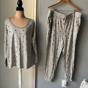 Lounge Set with Heart Pattern